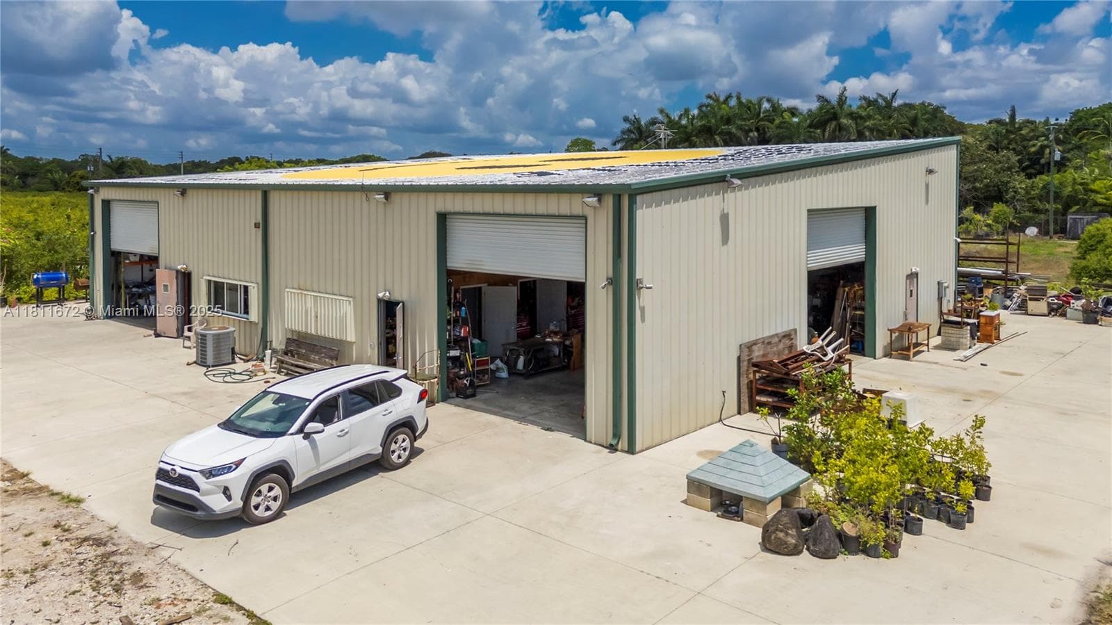 4077 SW 121st Ter, Davie FL 33330