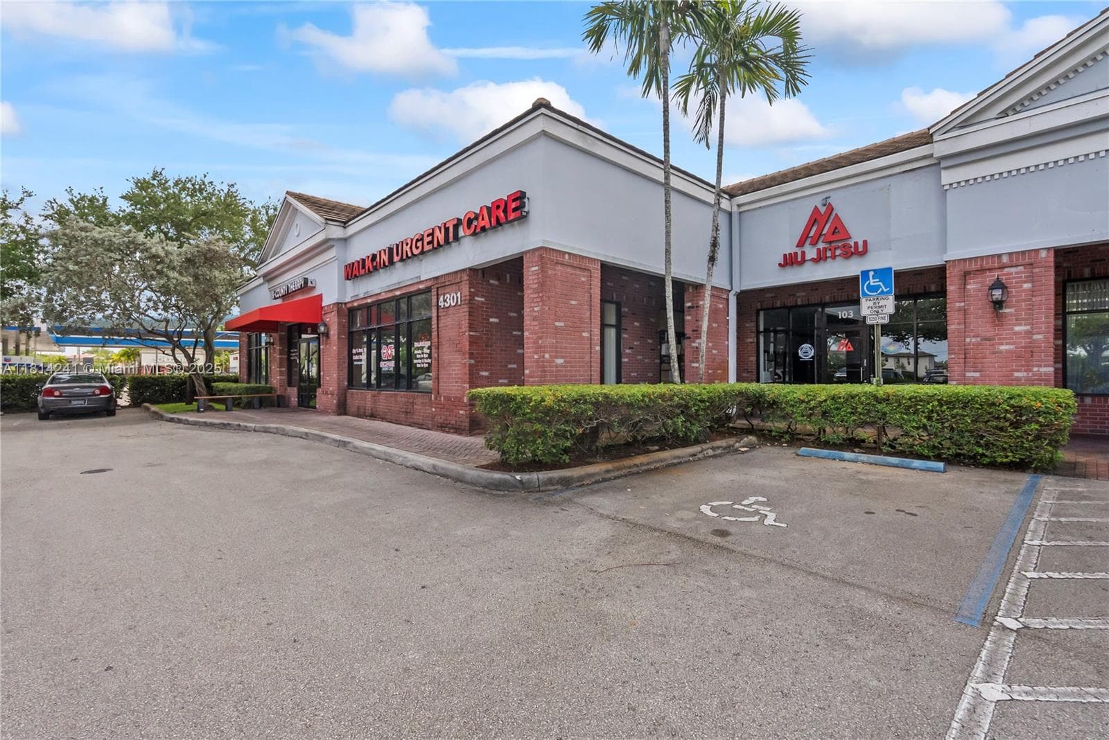 4301 S Flamingo Rd, Davie FL 33330
