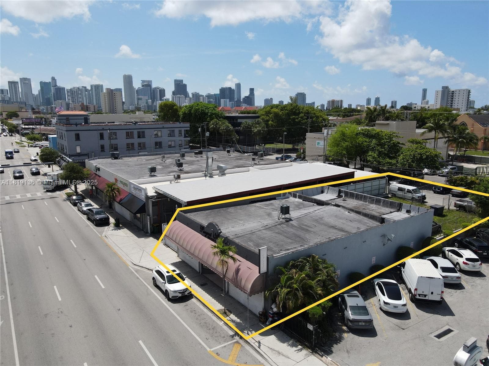 1328 W Flagler St, Miami FL 33135