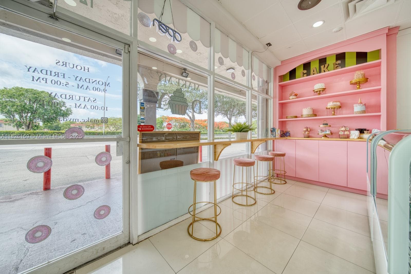 Bakery & Cafe For Sale On Bird Road, Kendall FL 33175