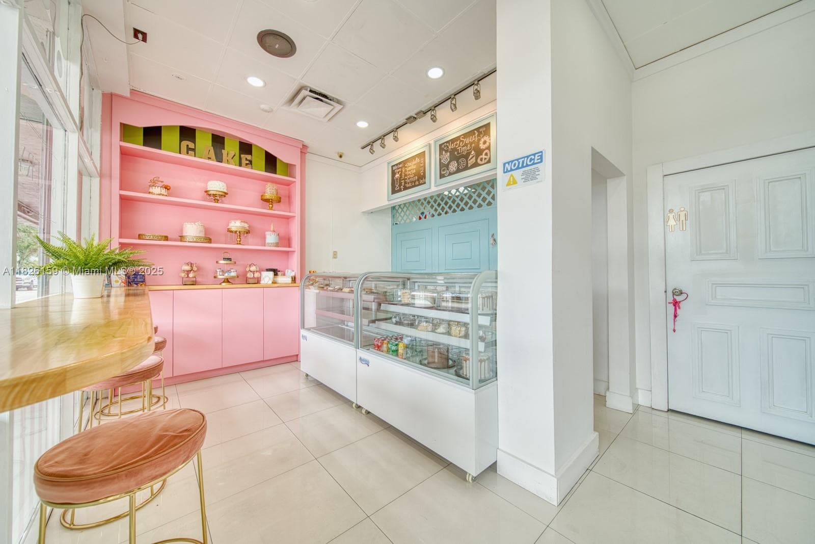 Bakery & Cafe For Sale On Bird Road, Kendall FL 33175