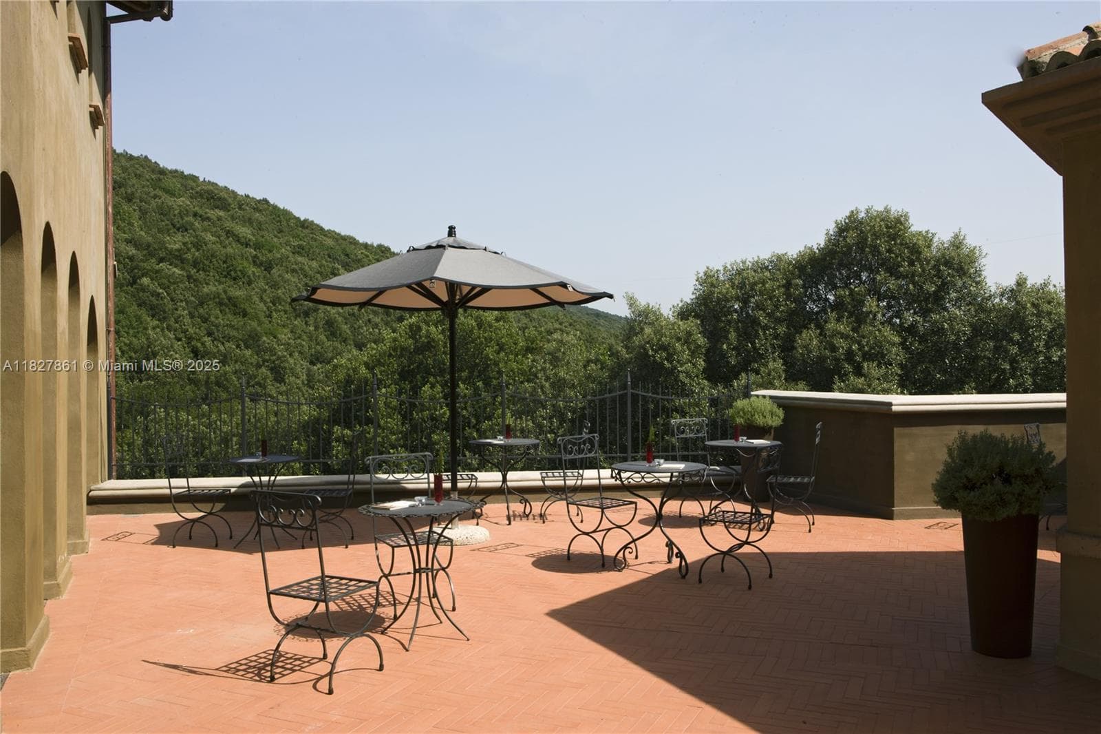 HOTEL FOR SALE UMBRIA ITALY, 0