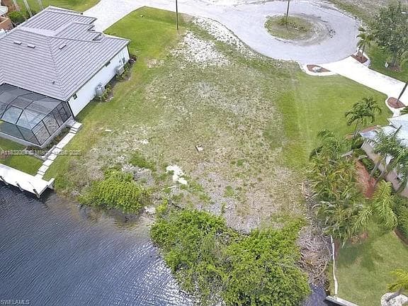 1253 NW 39th Ave, Cape Coral FL 33993