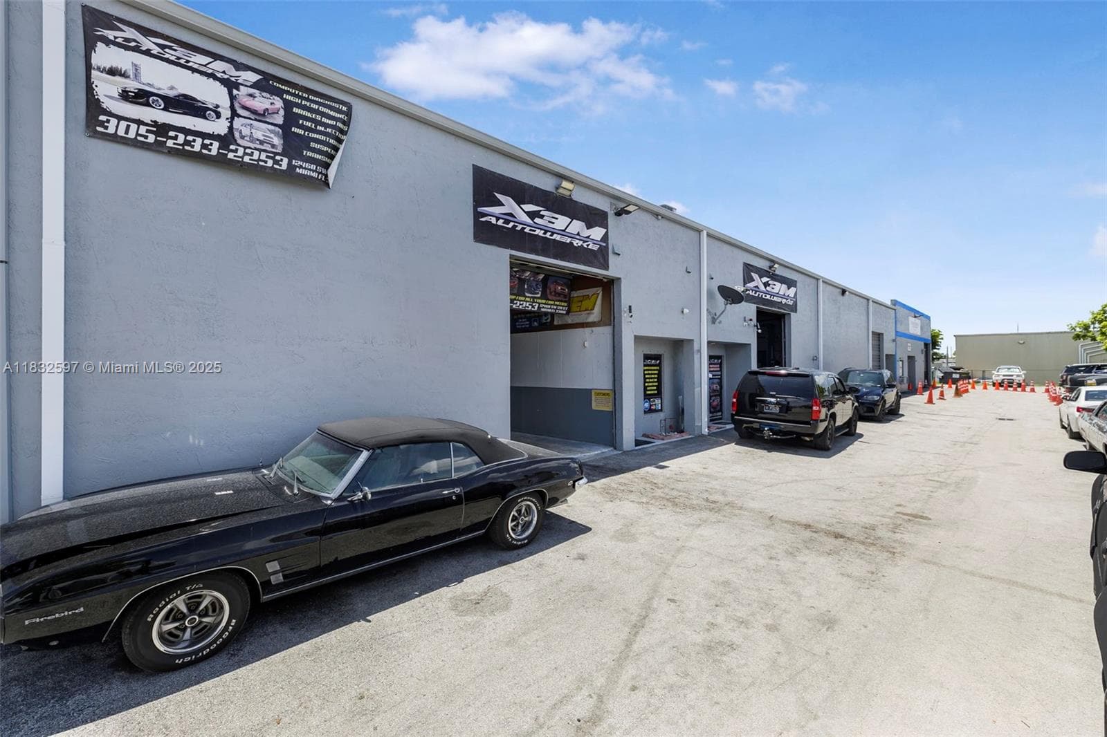 Mechanic Shop For Sale Near Tamiami Airport, Kendall FL 33186