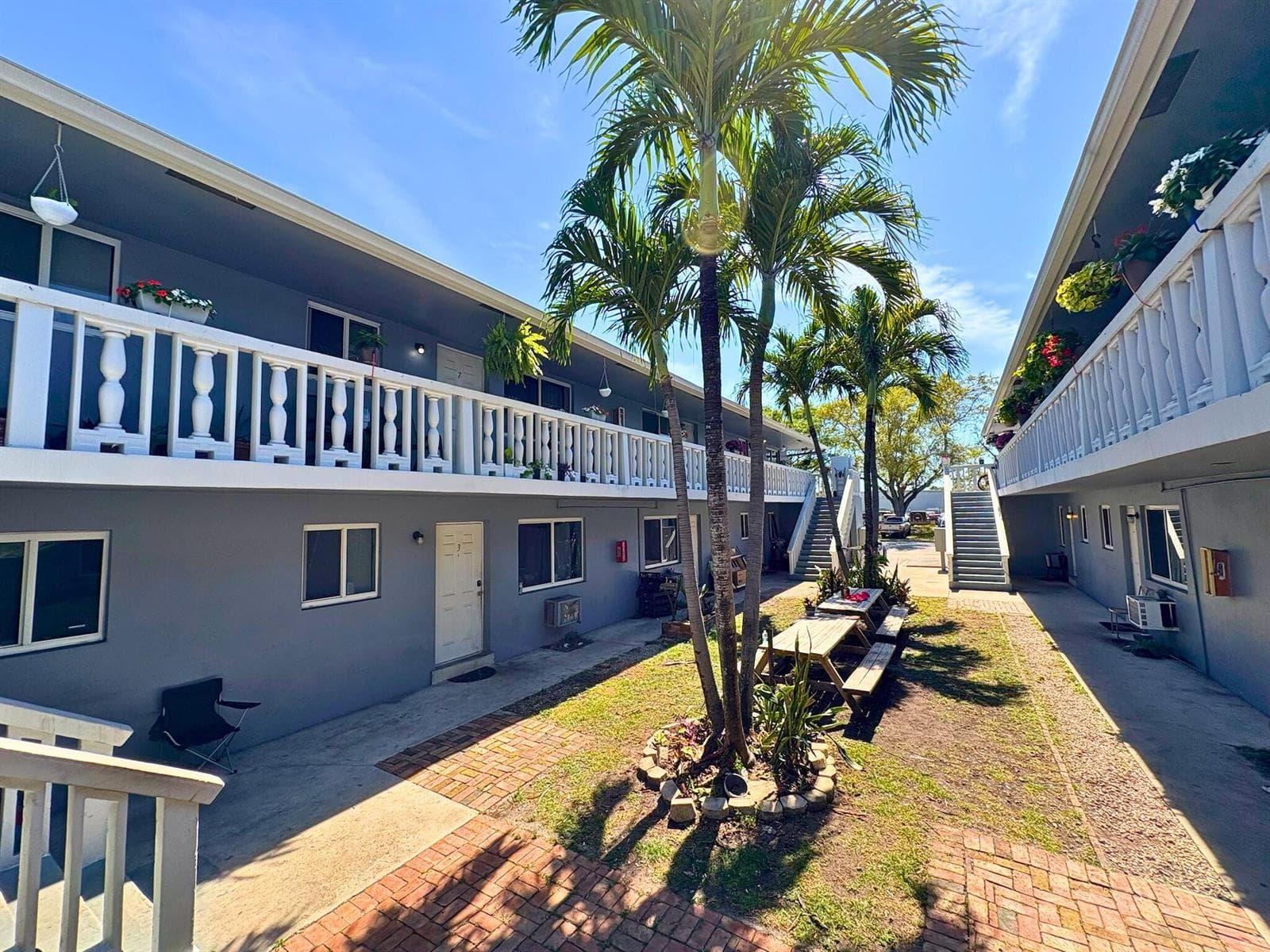 101-105 SE 26th Street, Fort Lauderdale FL 33316