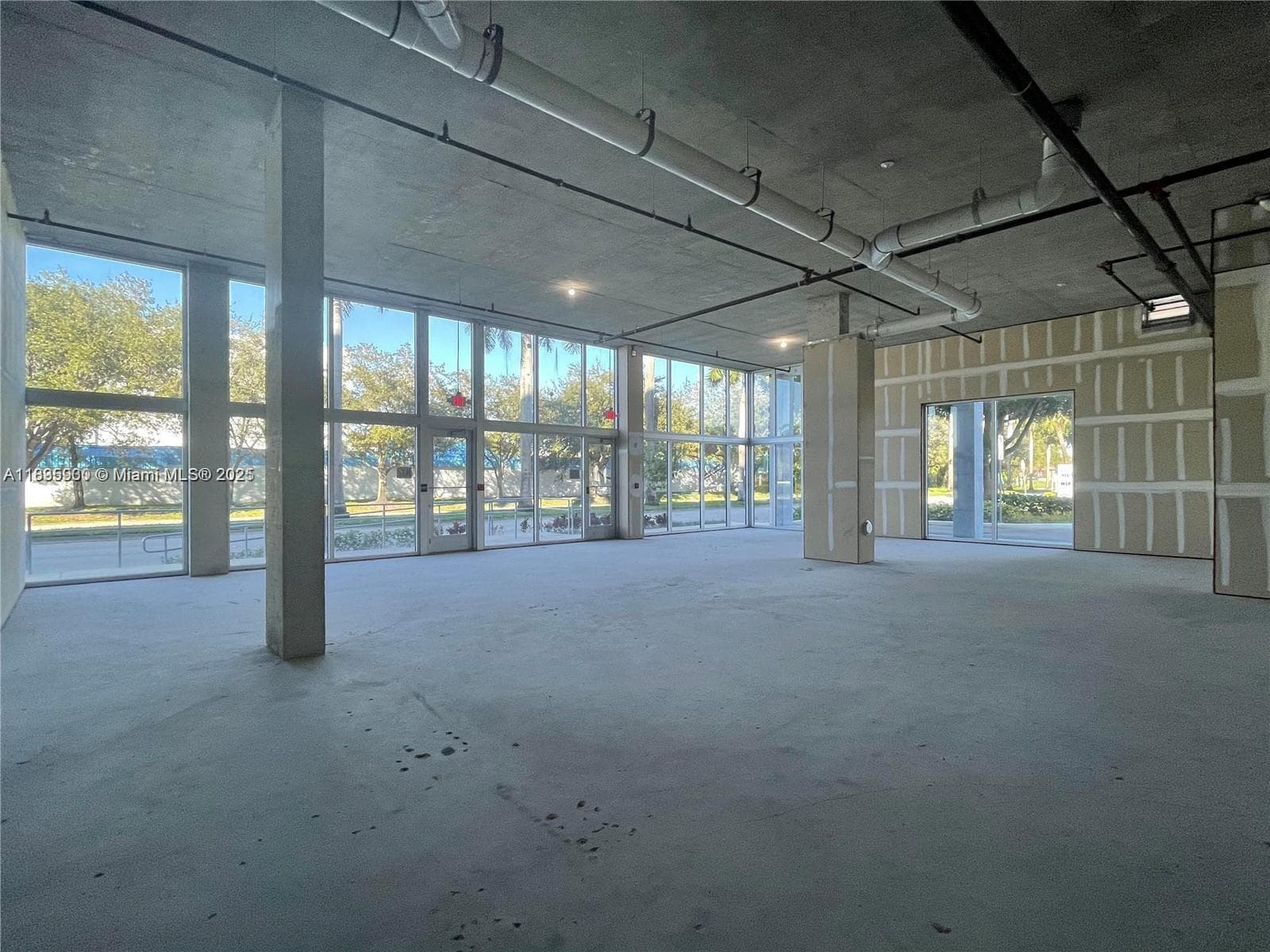10450 NW 33rd St # 102, Doral FL 33172
