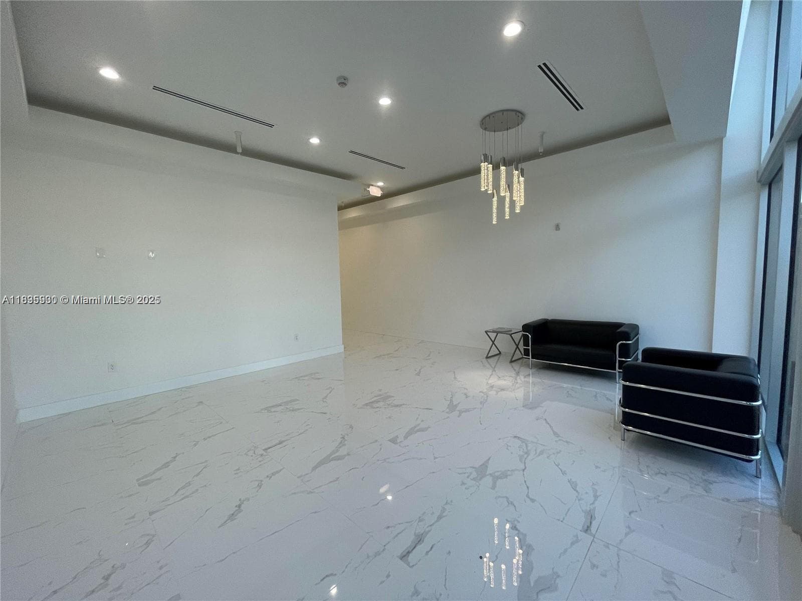 10450 NW 33rd St # 102, Doral FL 33172