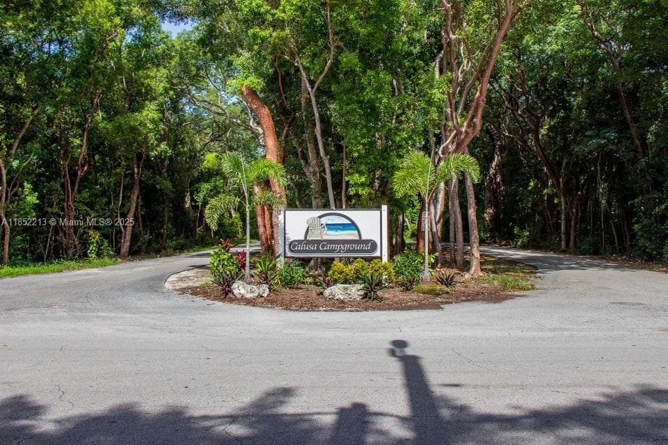 325 Calusa St lot 333, Key Largo FL 33037