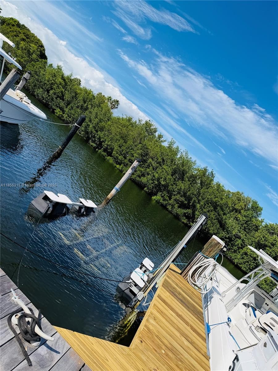 6200 SW 152nd St #5, Palmetto Bay FL 33157