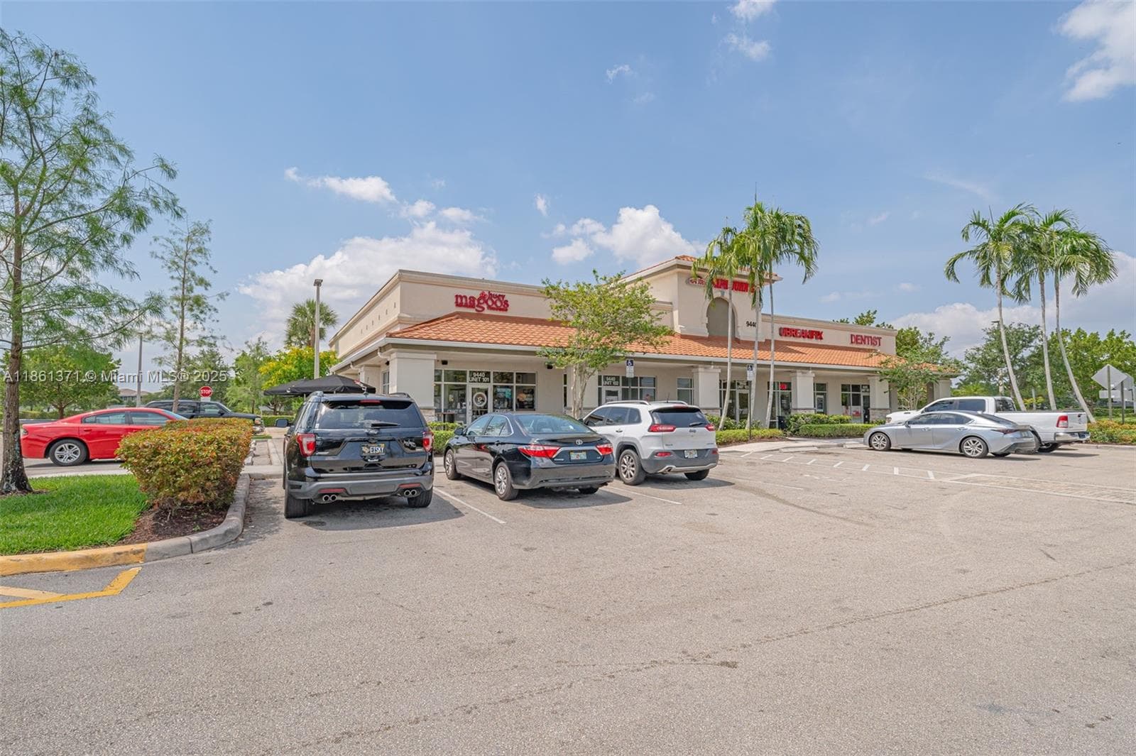 9440 W Commercial Blvd, Sunrise FL 33351