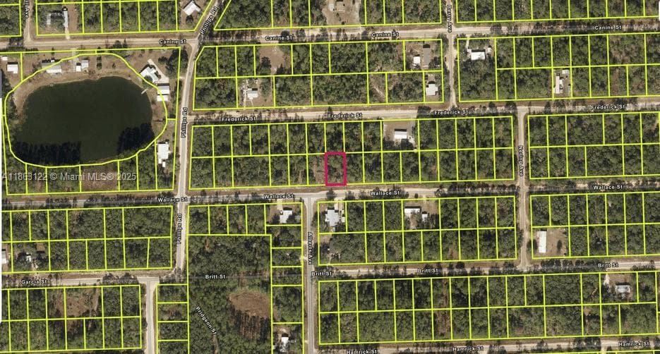 105 Wallace St, Other City - In The State Of Florida FL 32148