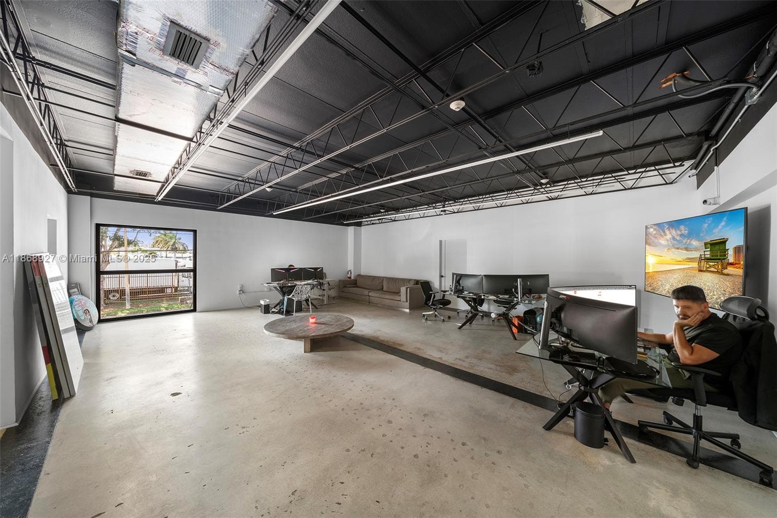 8700 NW 7th Ave, Miami FL 33150