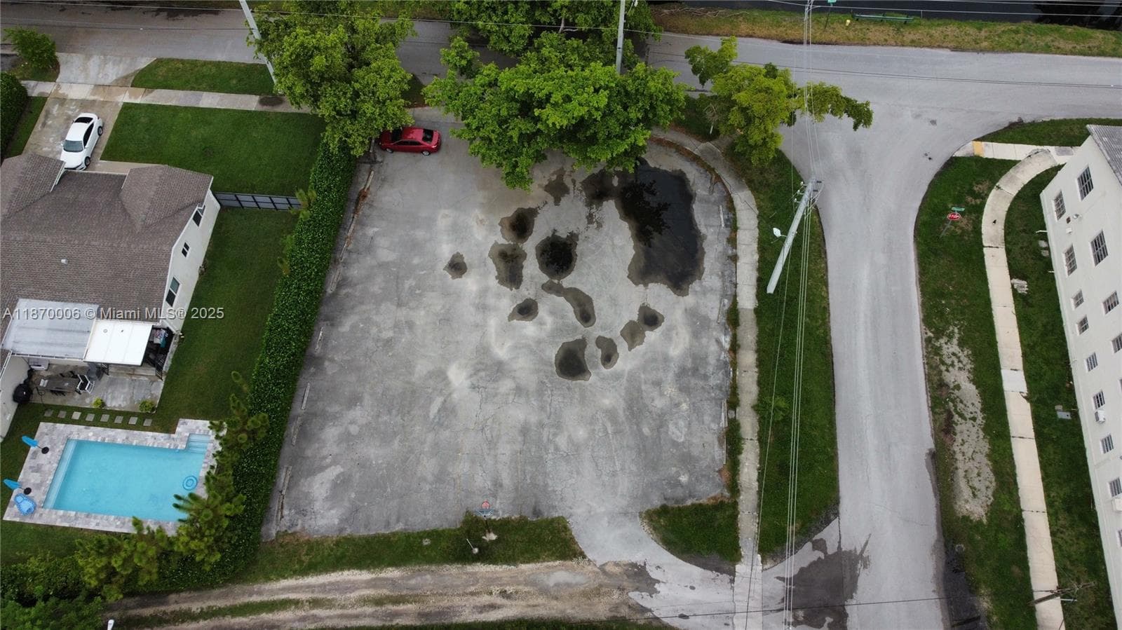425 Esplanade Dr, Miami Springs FL 33166