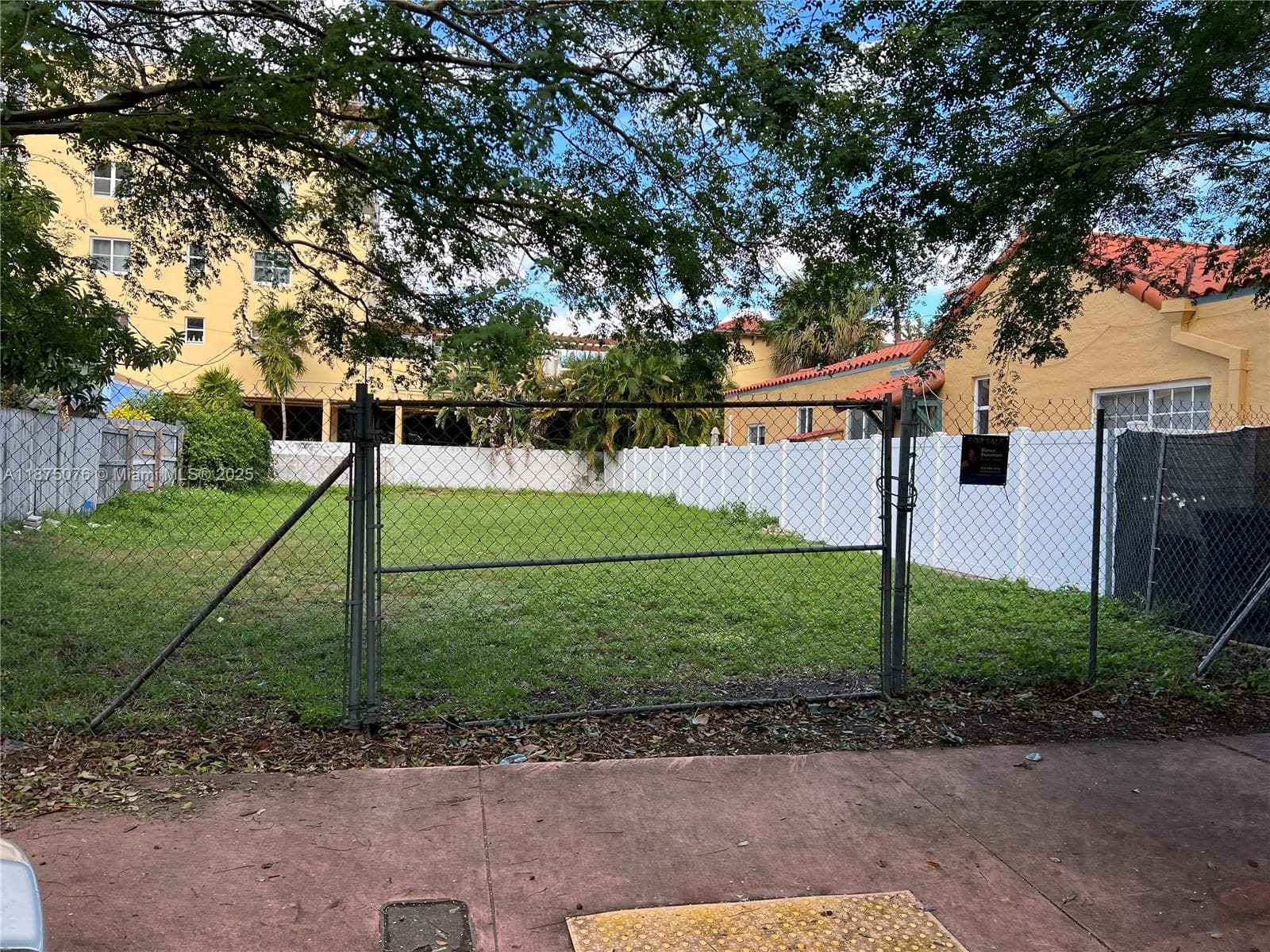 935 2nd St, Miami Beach FL 33139