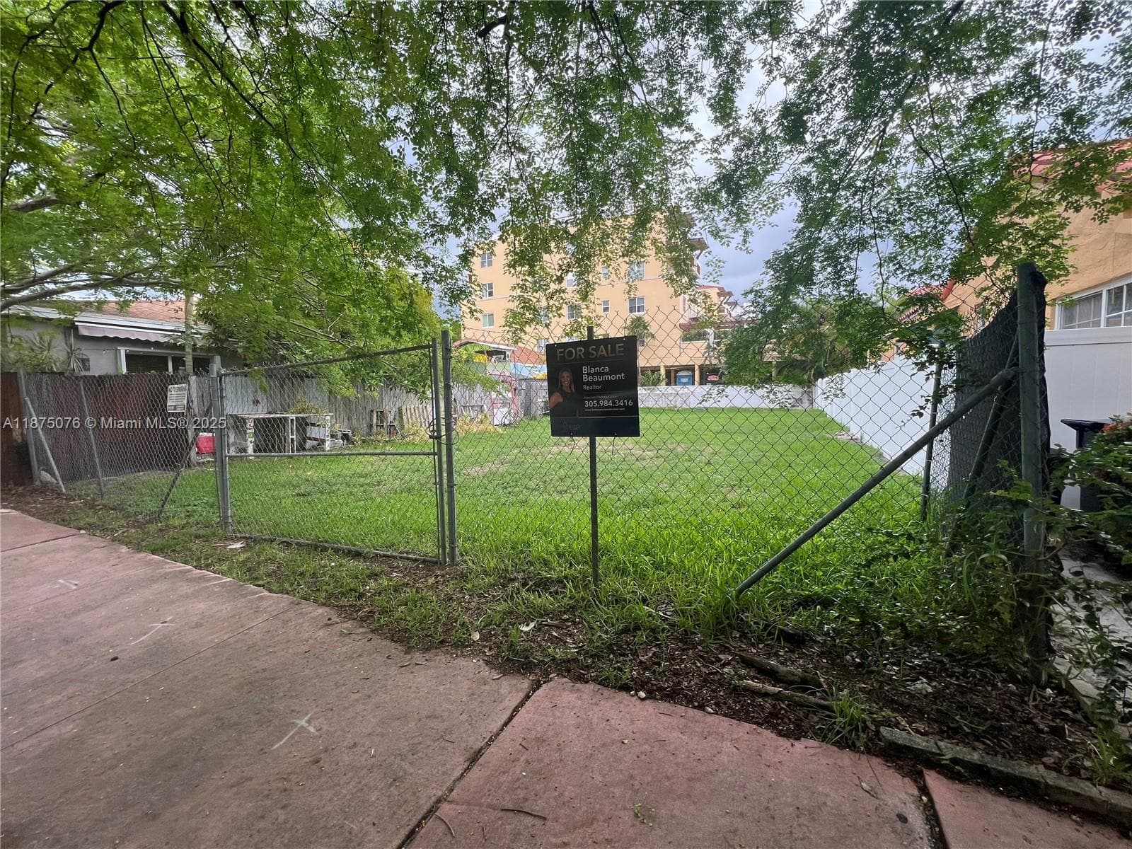 935 2nd St, Miami Beach FL 33139