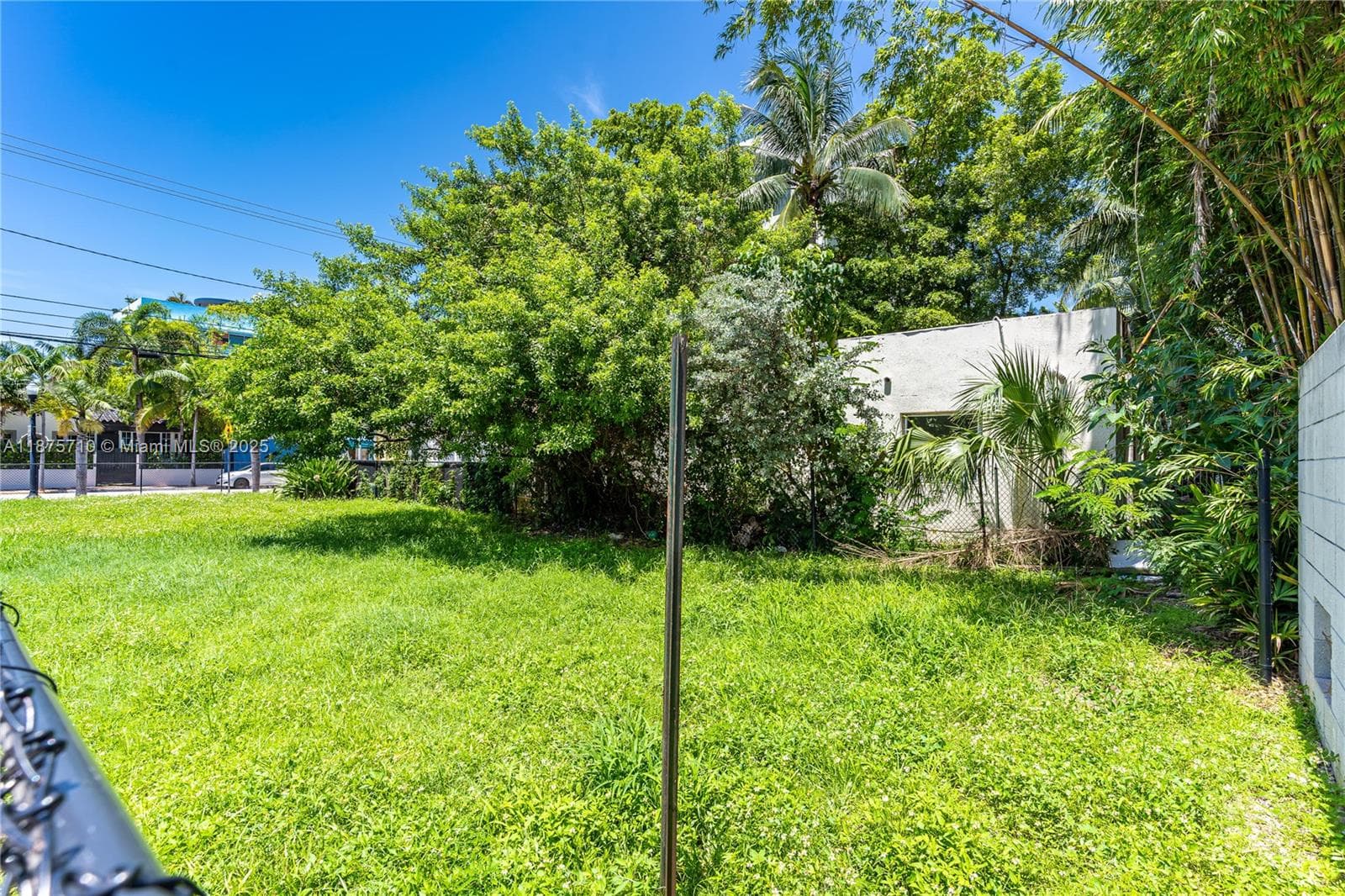 918 4th St, Miami Beach FL 33139
