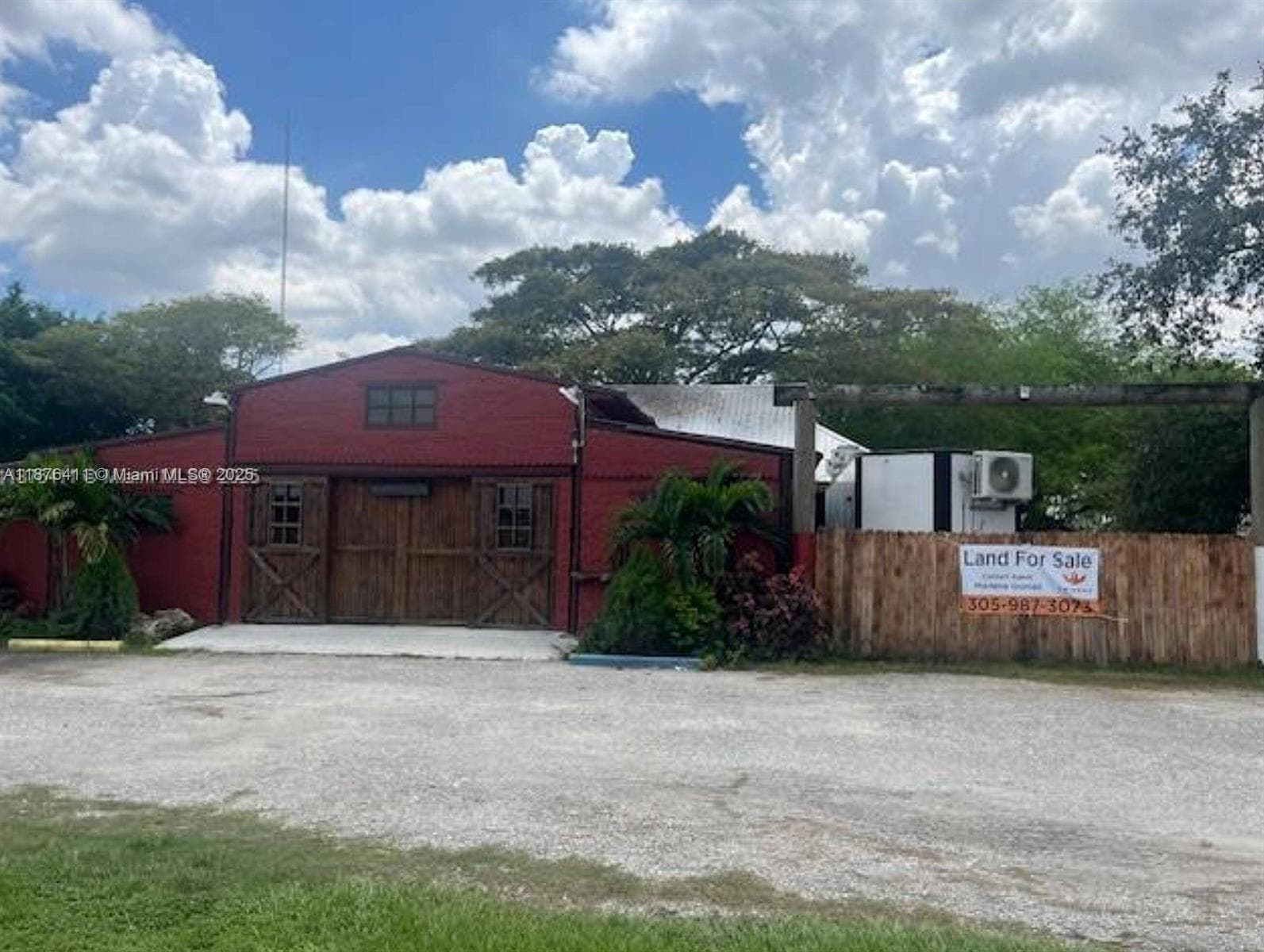 17480 SW 232nd St, Miami FL 33170