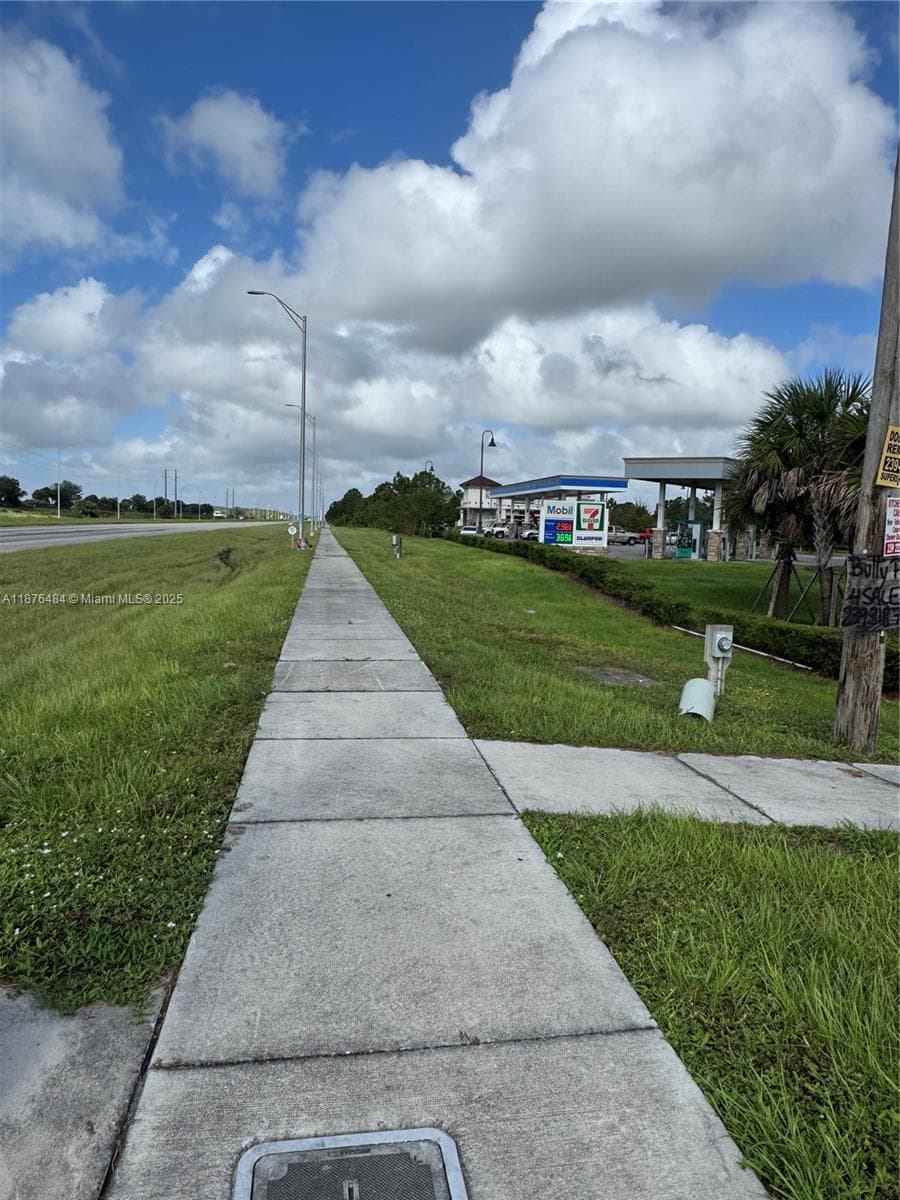 861 BARCIA, Lehigh Acres FL 33974