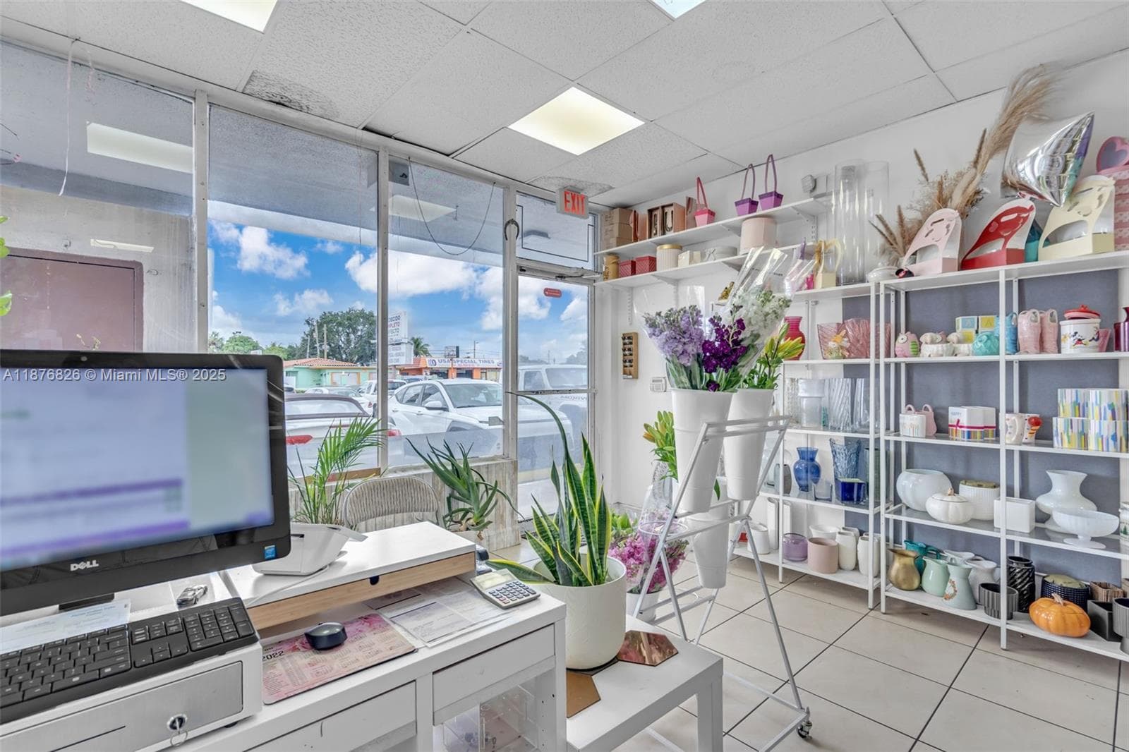 7147 SW 8th St, Miami FL 33144