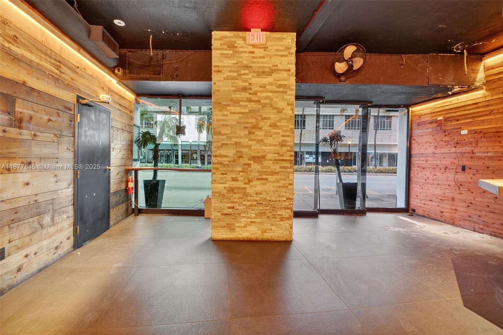 1216 Washington AVE, Miami Beach FL 33139
