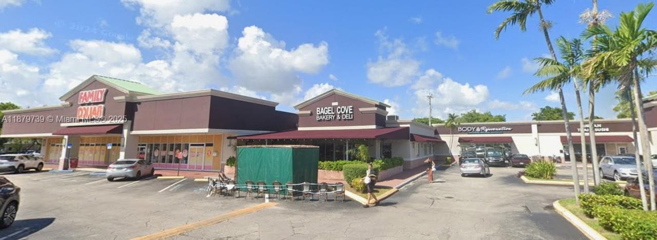 640-644 W Hallandale Beach Blvd, Hallandale Beach FL 33009