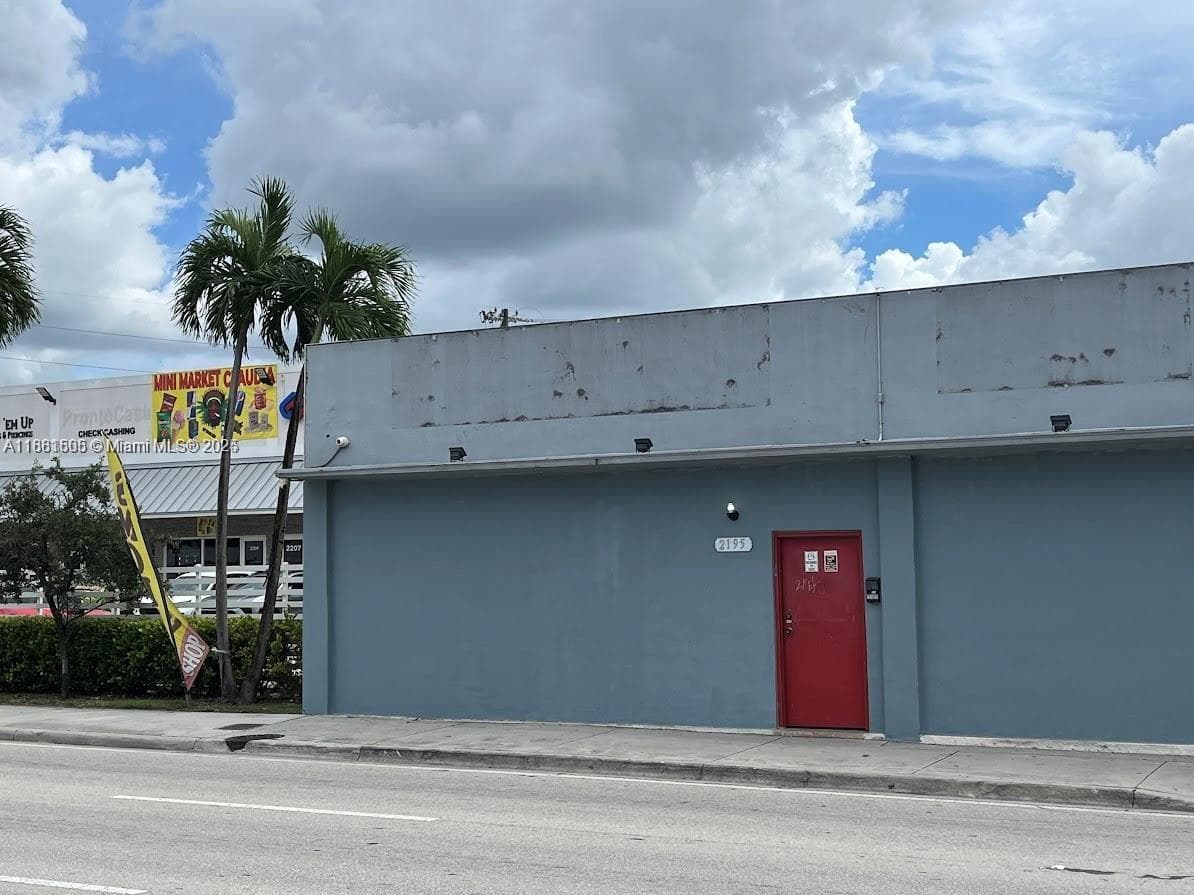 Miami, FL, 33142