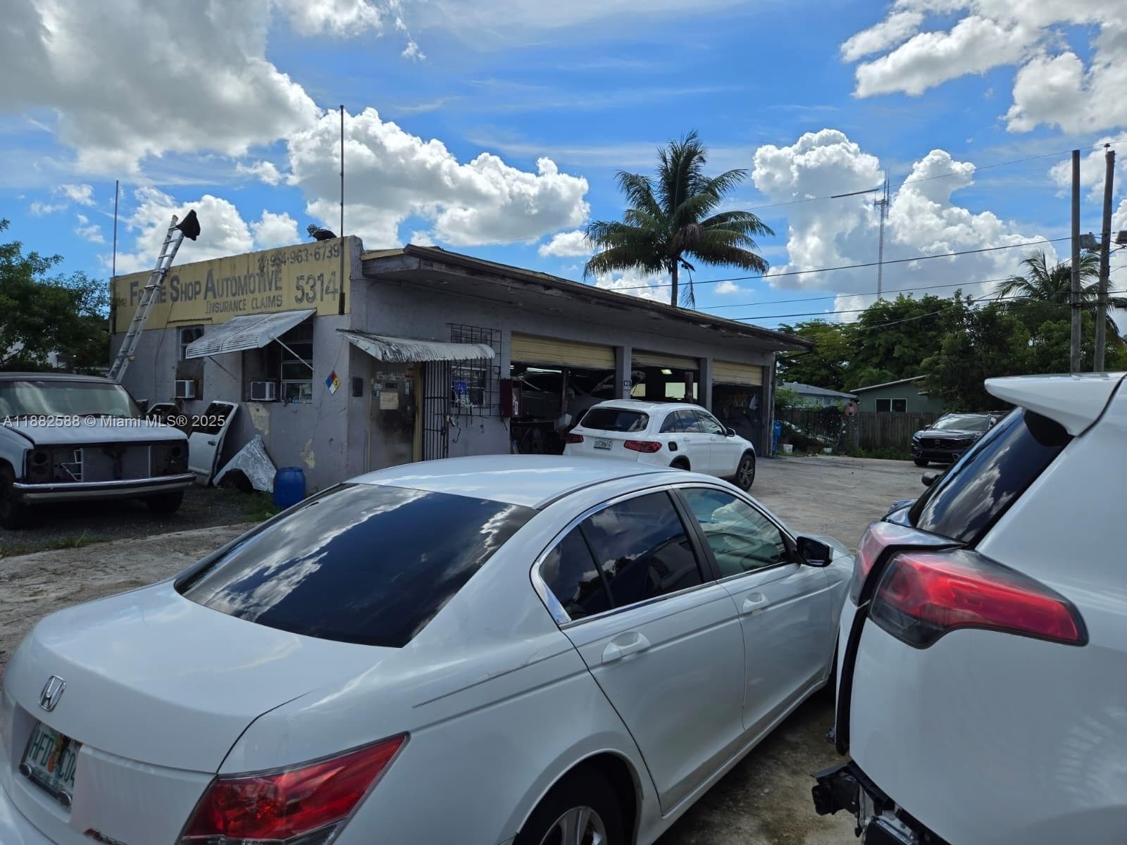 5314 Pembroke Rd, West Park FL 33021