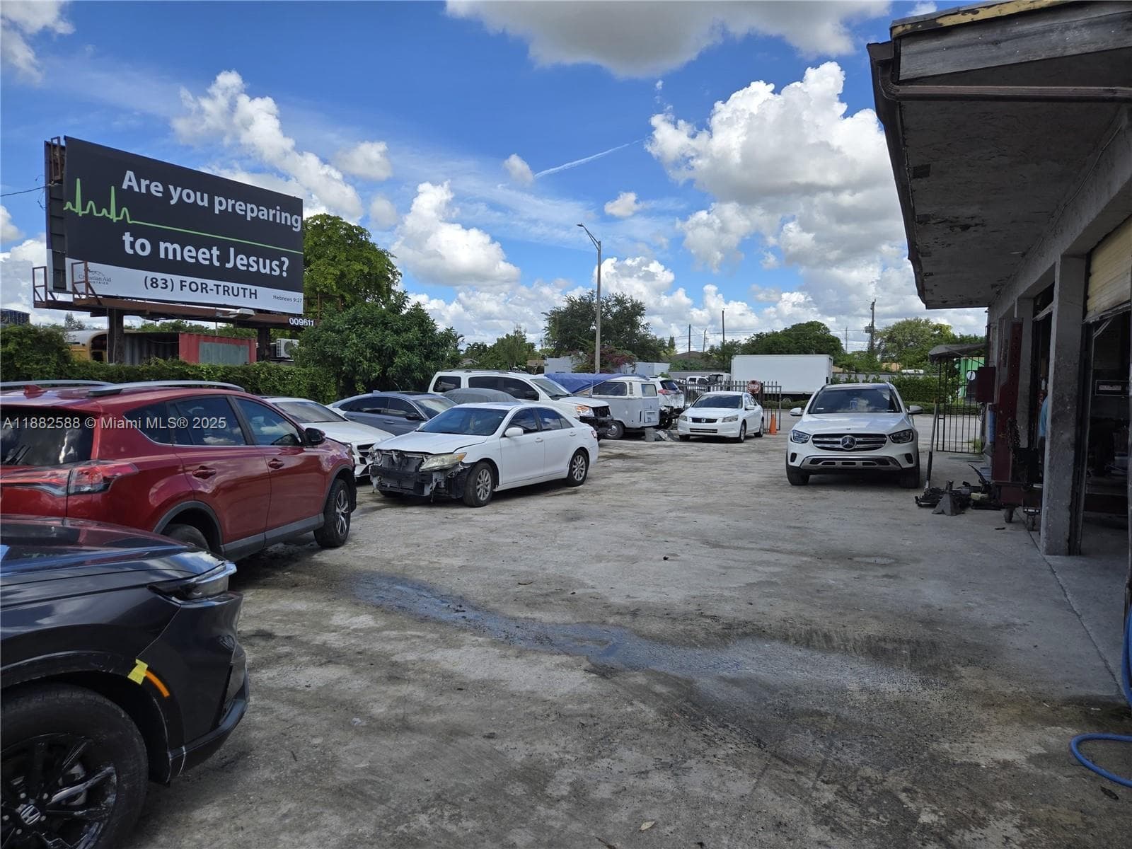 5314 Pembroke Rd, West Park FL 33021
