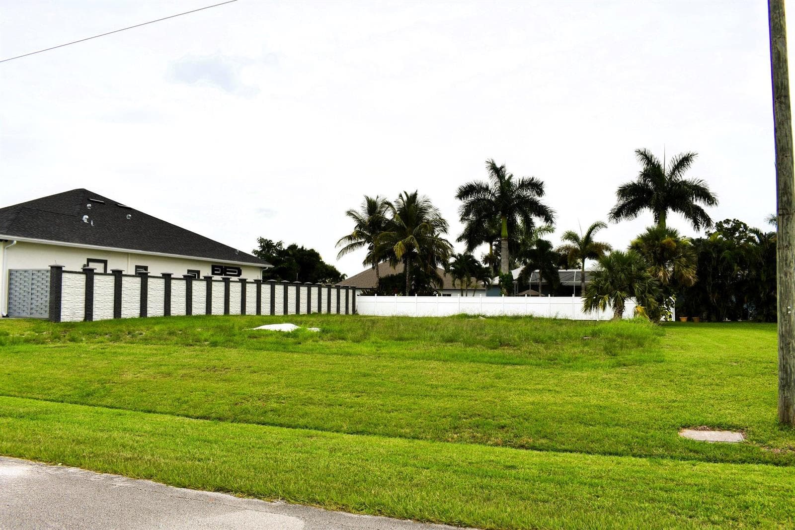 2565 SW Salzedo Avenue, Port St. Lucie FL 34987