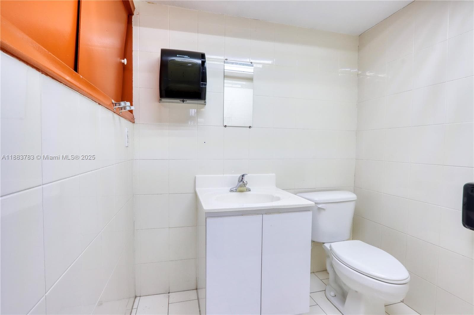 6250 W 21st Ct, Hialeah FL 33016