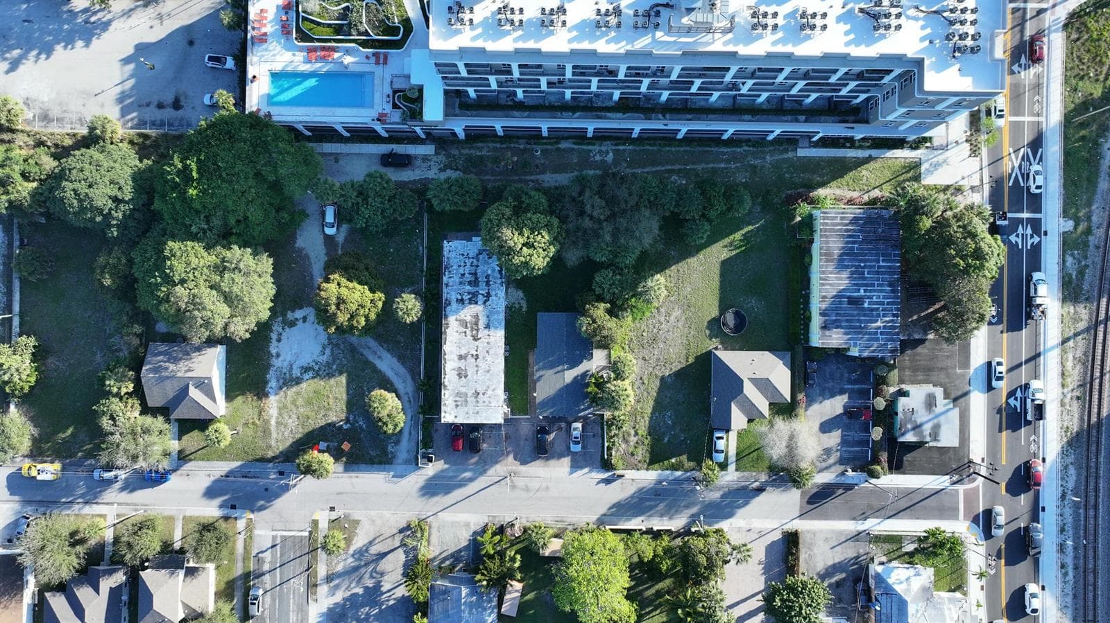 14,000 sq foot lot