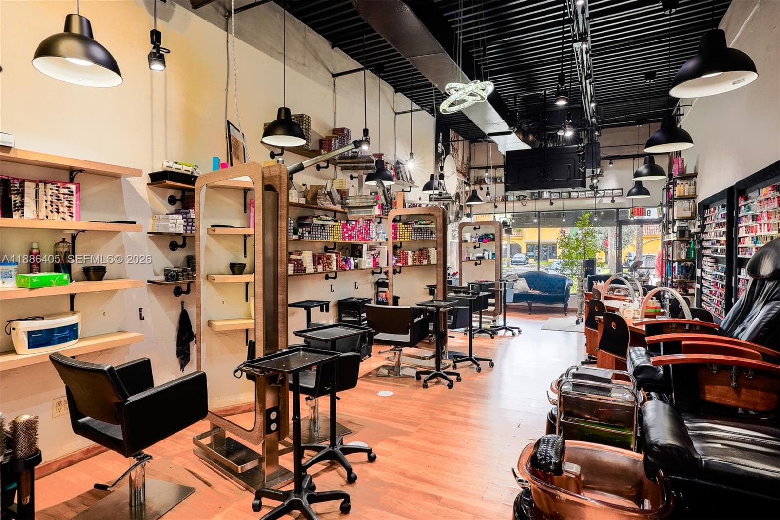 VIEW ALL SALON