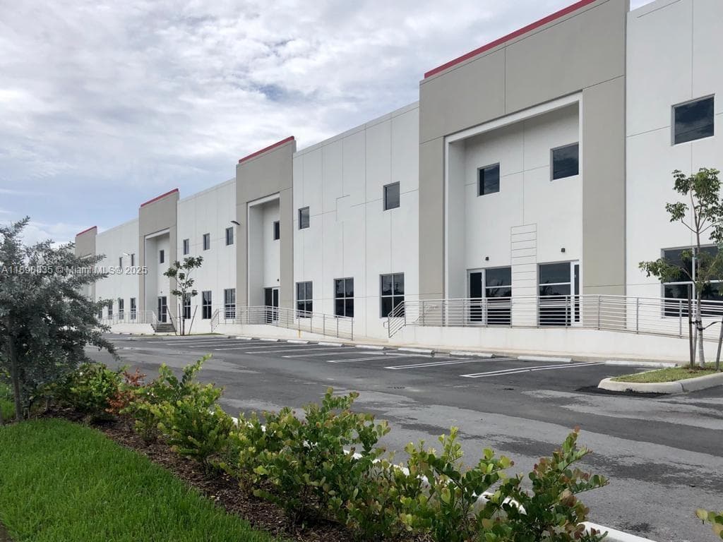 13202 NW 107th Ave # 5, Hialeah Gardens FL 33018
