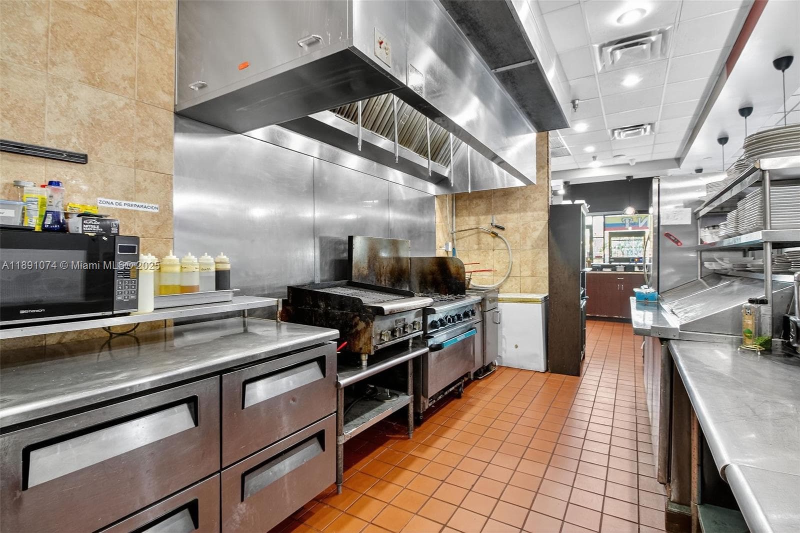Restaurant and Bar For Sale in Coral Springs, Coral Springs FL 33071