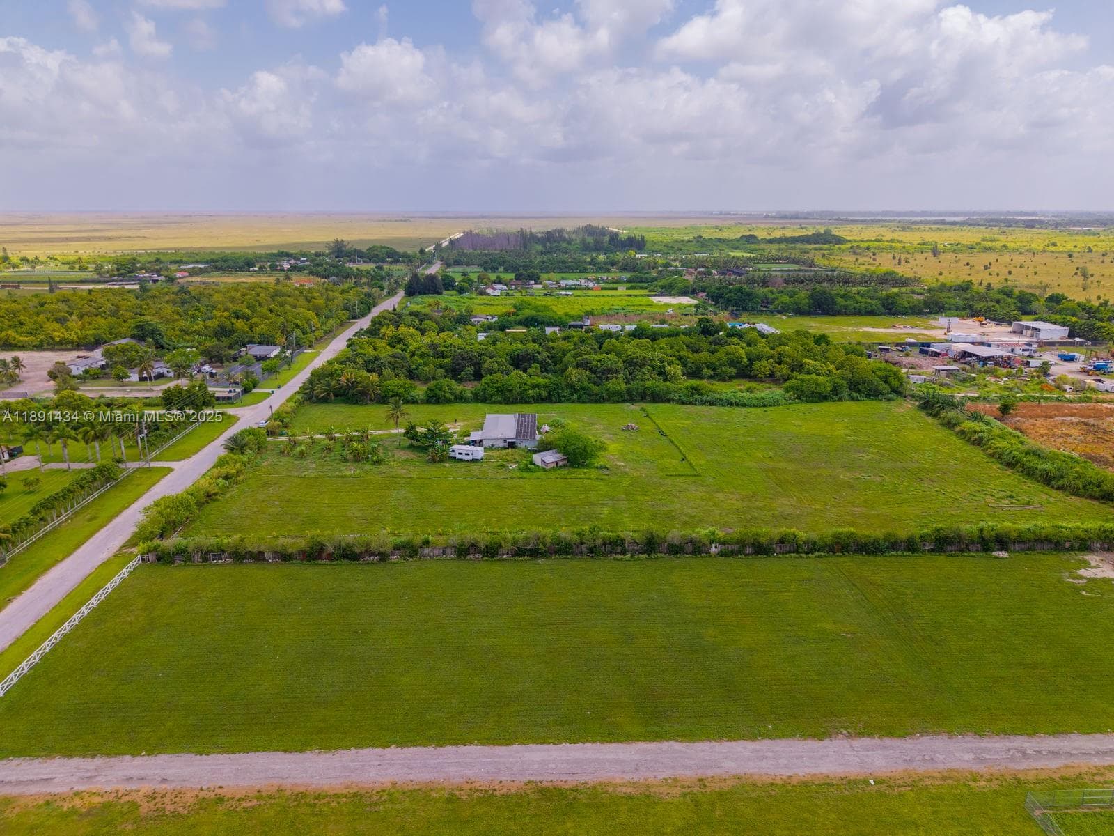 10 Acres of Land for Sale – Exceptional Investment Opportunity, Miami FL 33196