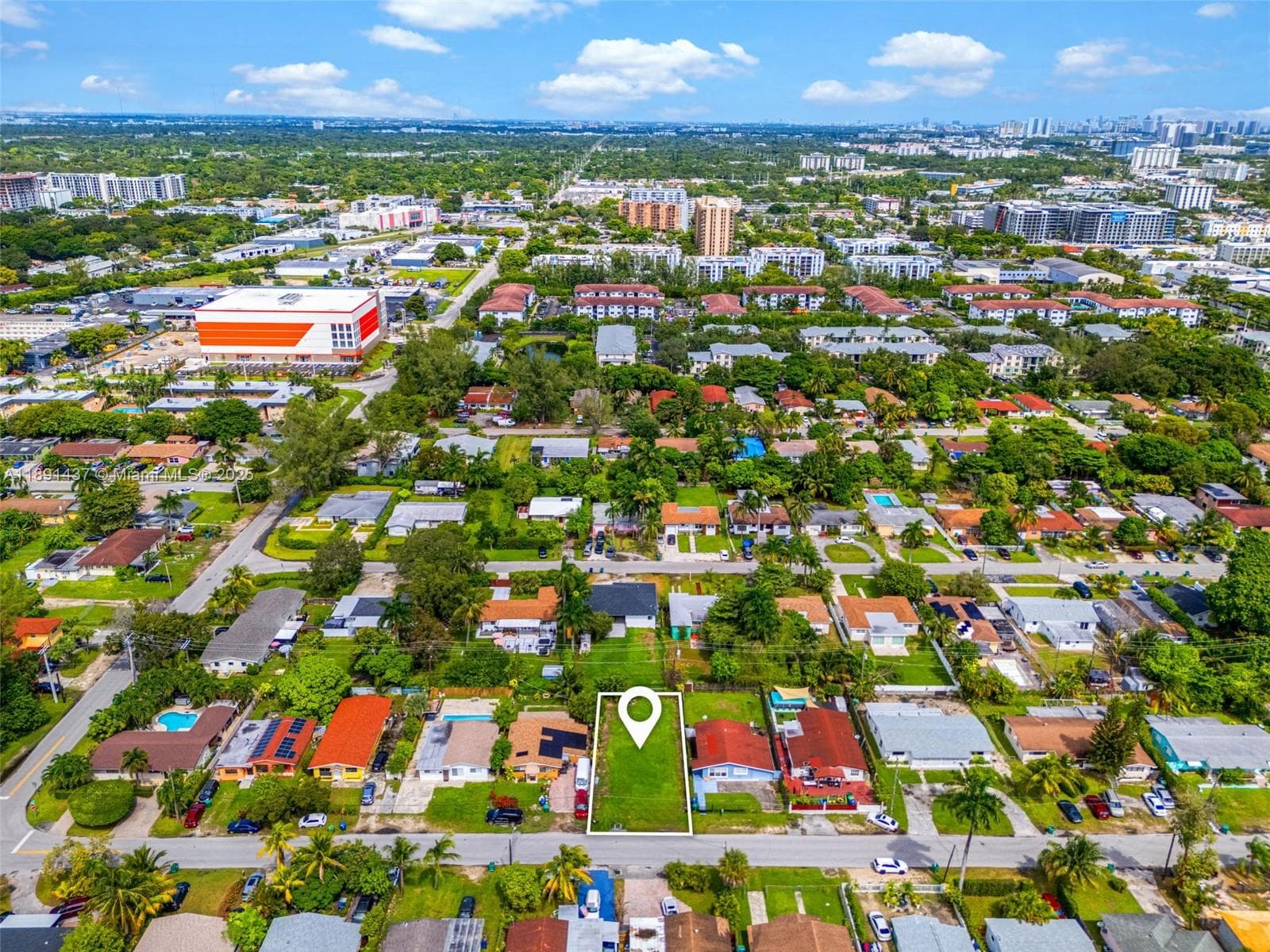 1453 NE 117th St, Miami FL 33161