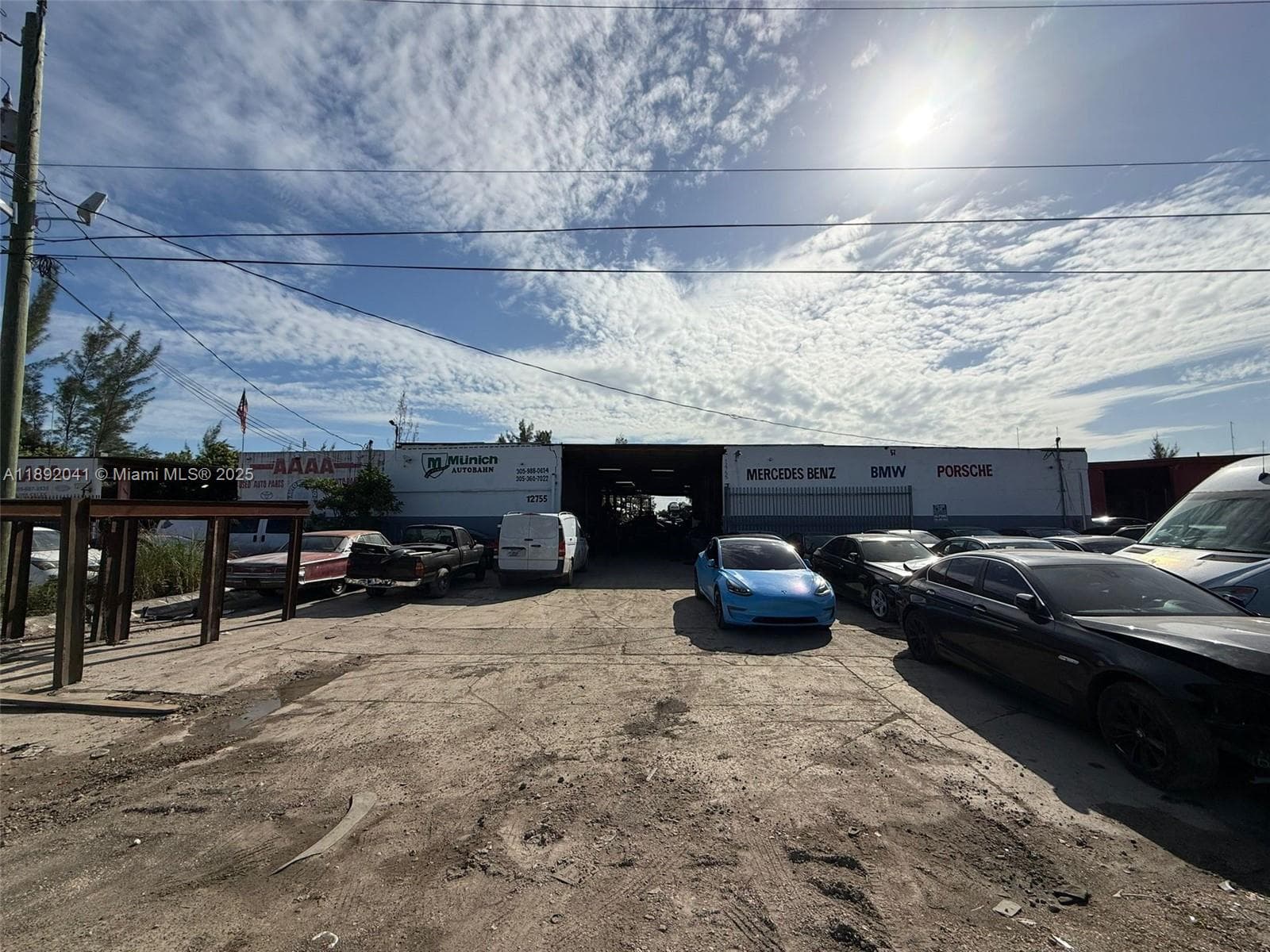Opa-Locka, FL, 33054