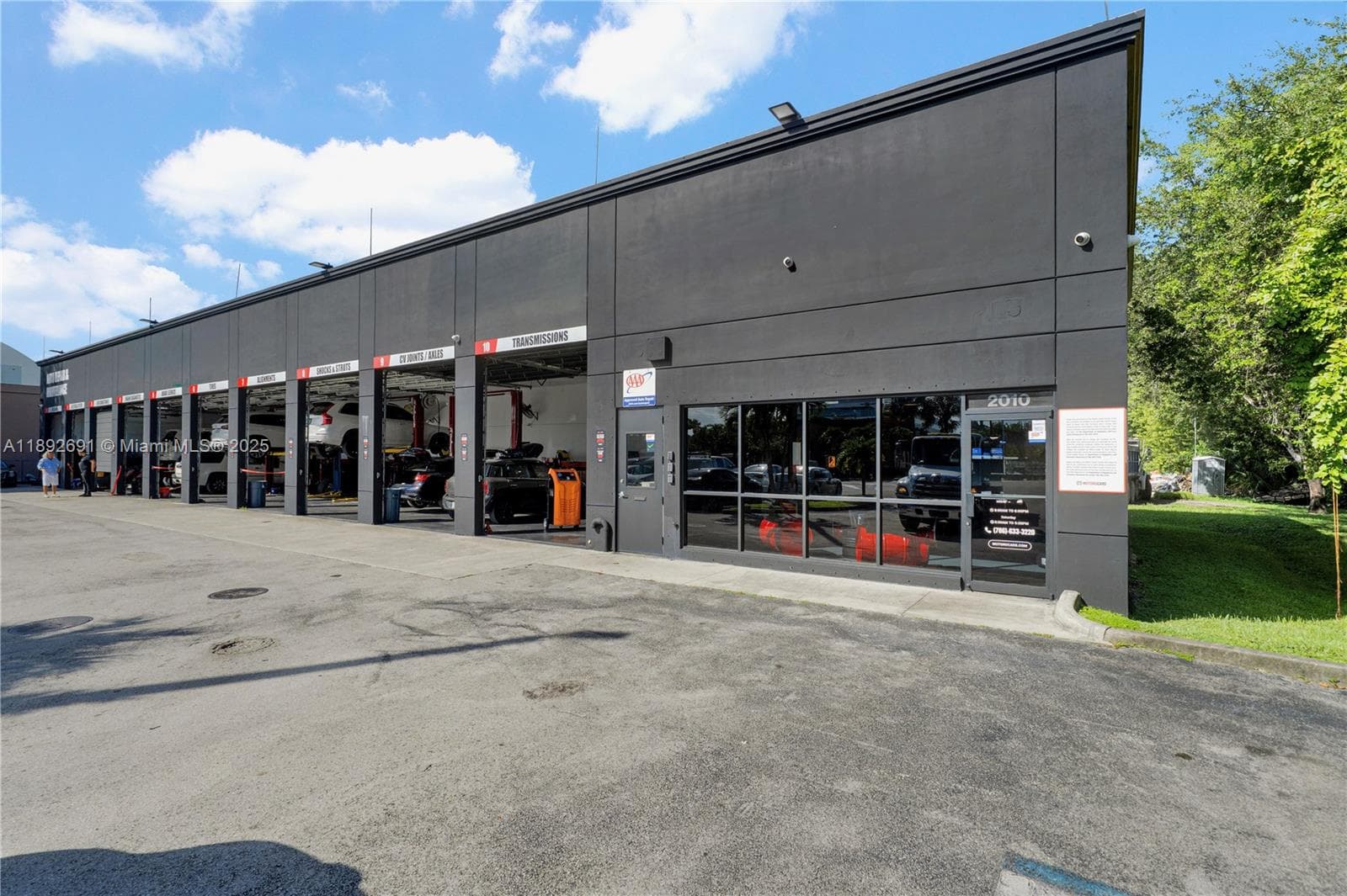 Established Service & Repair Car Shop, Sweetwater FL .