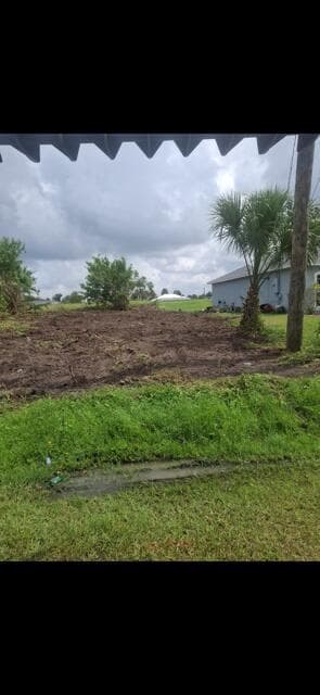 Abingdon Ave lot #2
