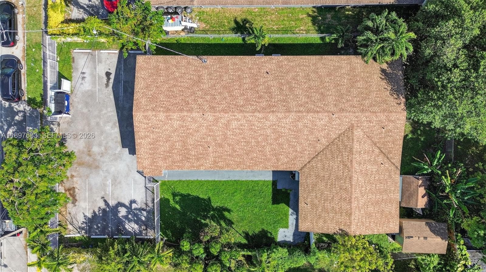 1864 NW 28th St, Miami FL 33142