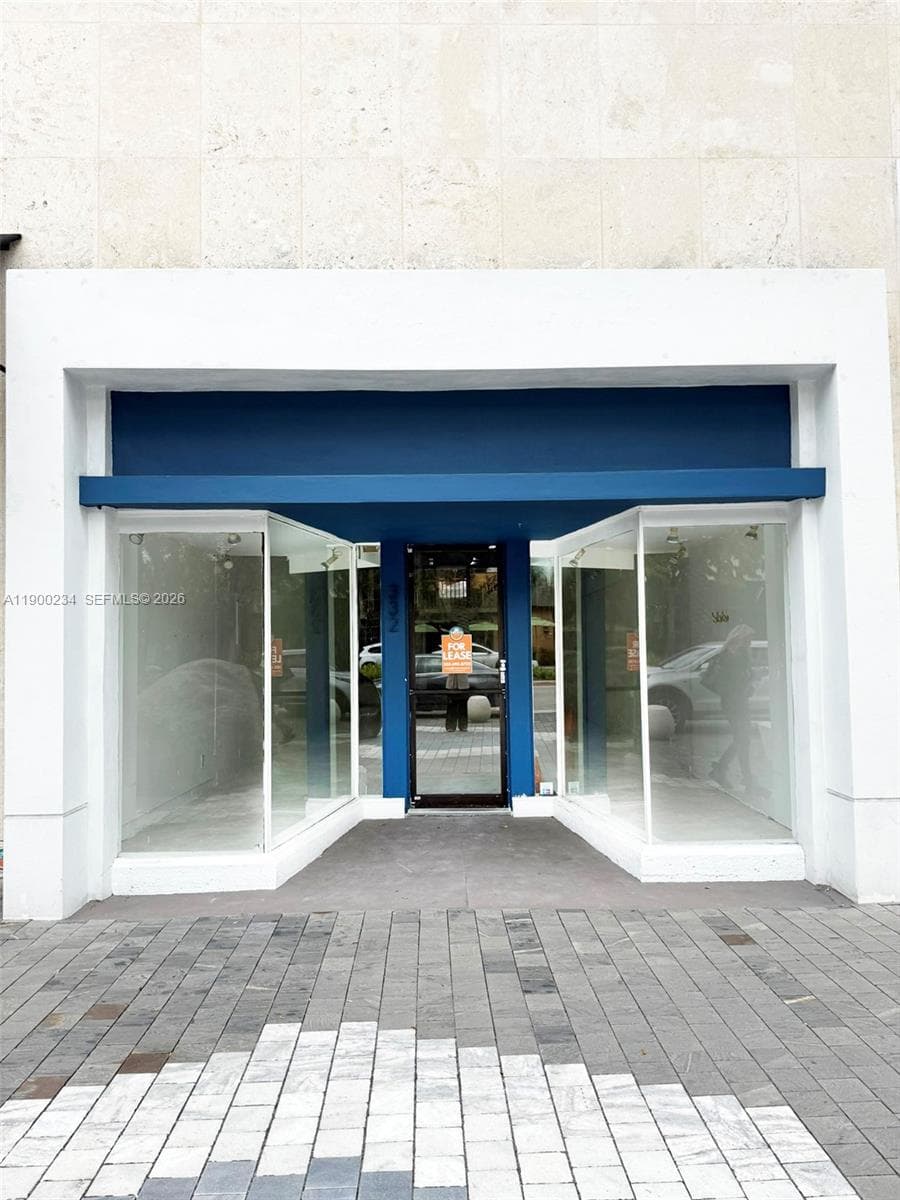 332 Miracle Mile, Coral Gables FL 33134