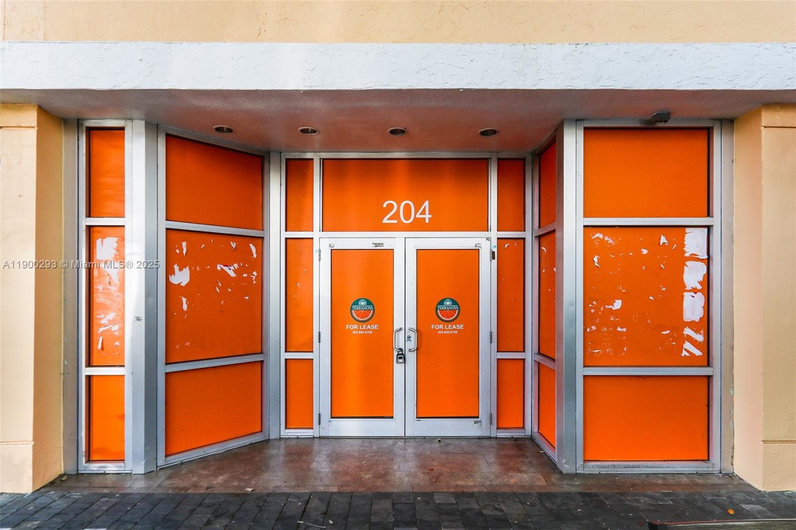 204 Miracle Mile, Coral Gables FL 33134