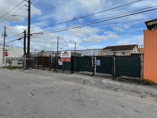 2484 NW 21st Ter, Miami FL 33142