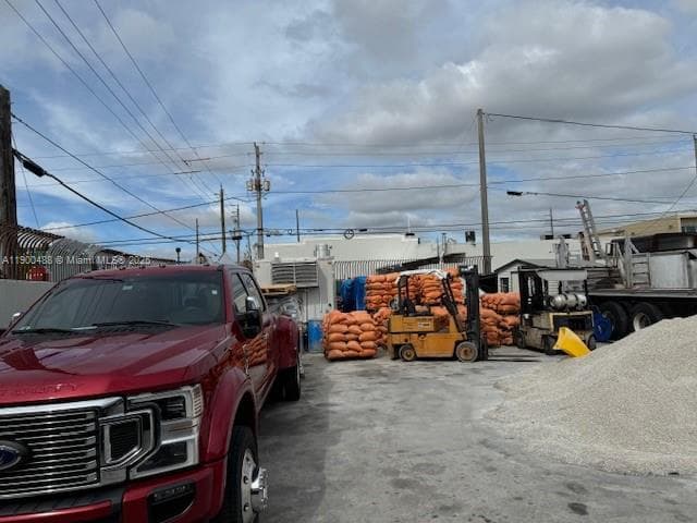 2484 NW 21st Ter, Miami FL 33142