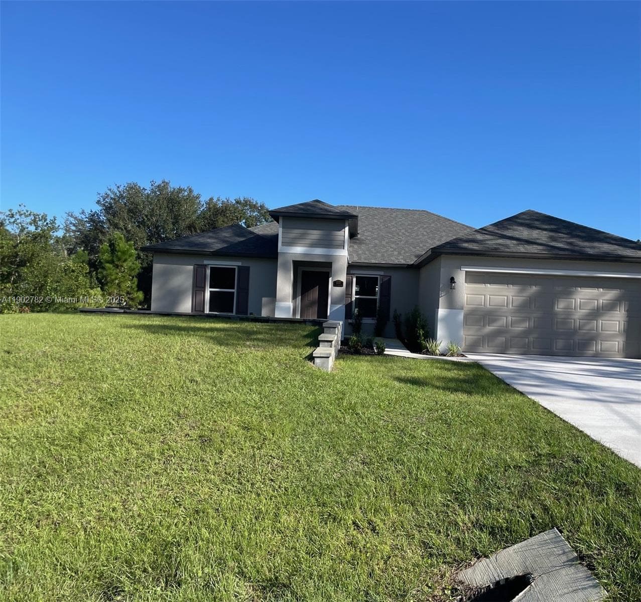 OTHER PROPERTY ALREADY BUILD IN THE AREA CLOSE TO THE LOT