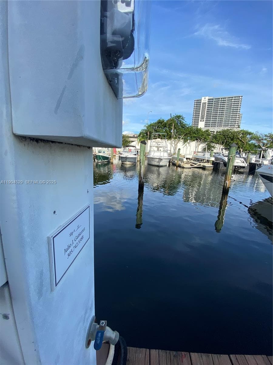1700 NW North River Dr. #51, Miami FL 33125