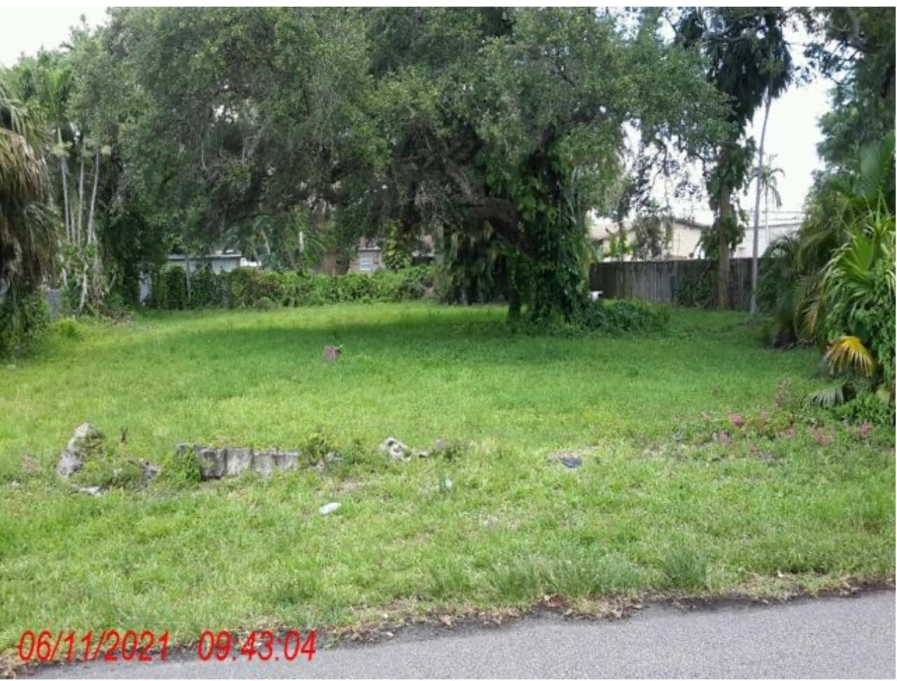 4875 SW 28th Ave, FL 33312
