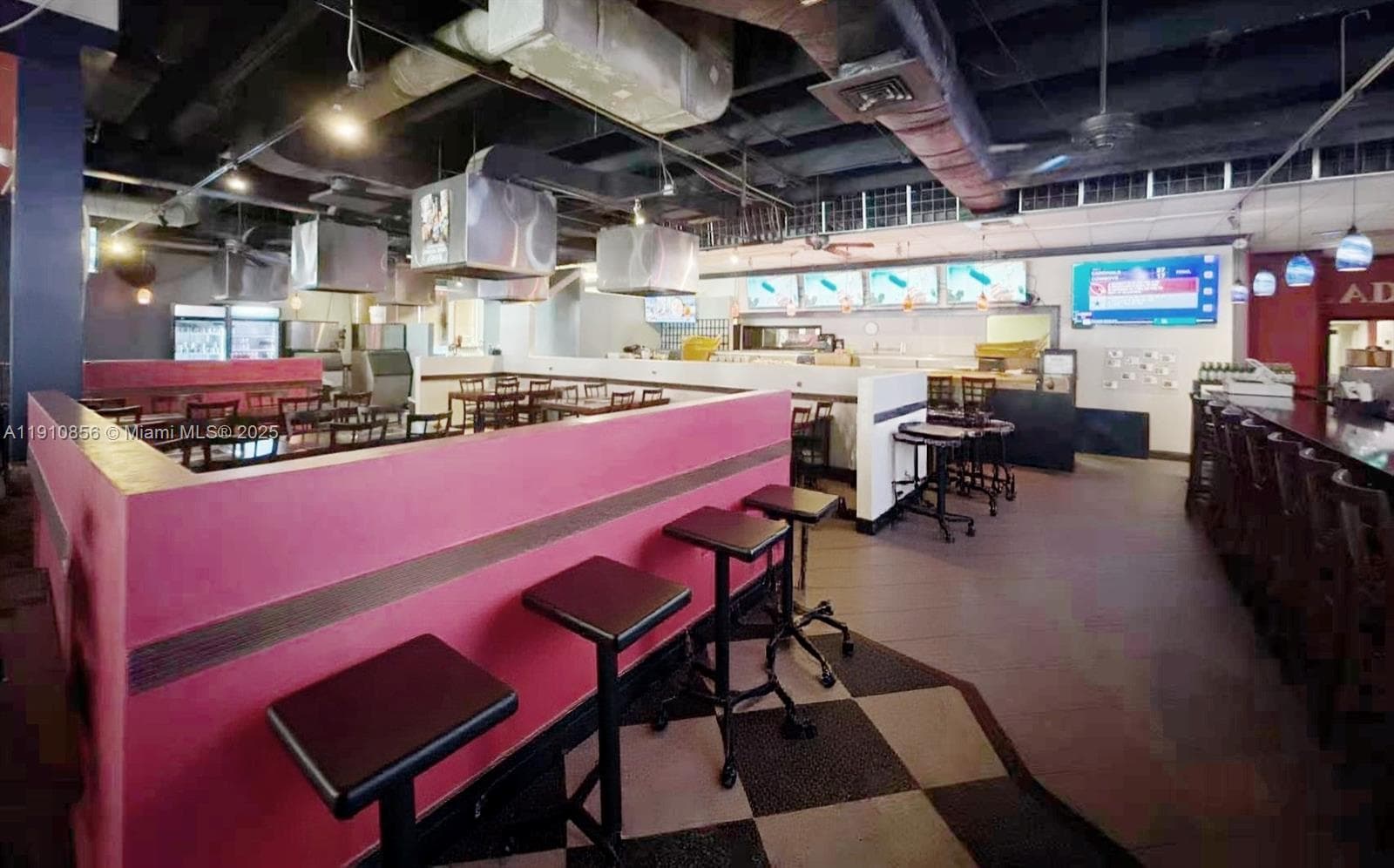 7225 W OKALAND PARD BLVD, Lauderhill FL 33313
