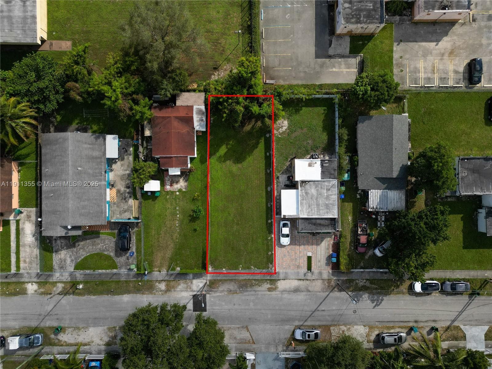 2368 NW 55th St, Miami FL 33142