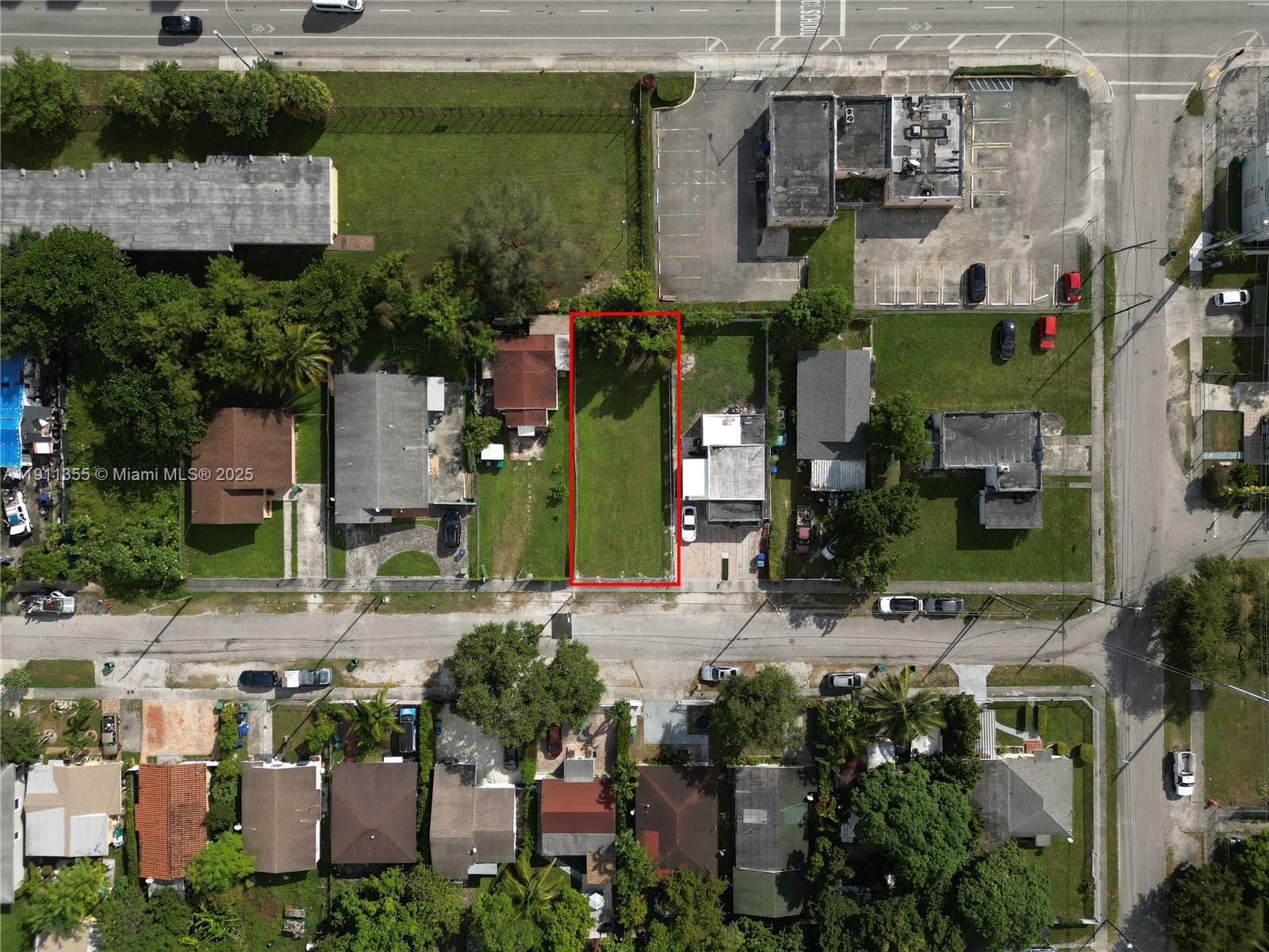 2368 NW 55th St, Miami FL 33142